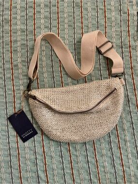 Cream and metalic Woven Crossbody Belt Bag